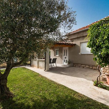 Holiday Apartment Near The Beach Fažana エクステリア 写真