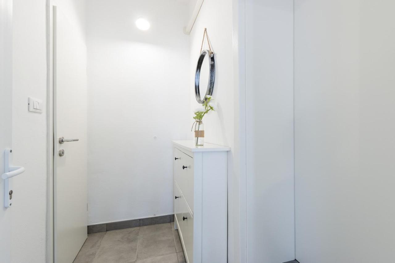 Holiday Apartment Near The Beach Fažana エクステリア 写真