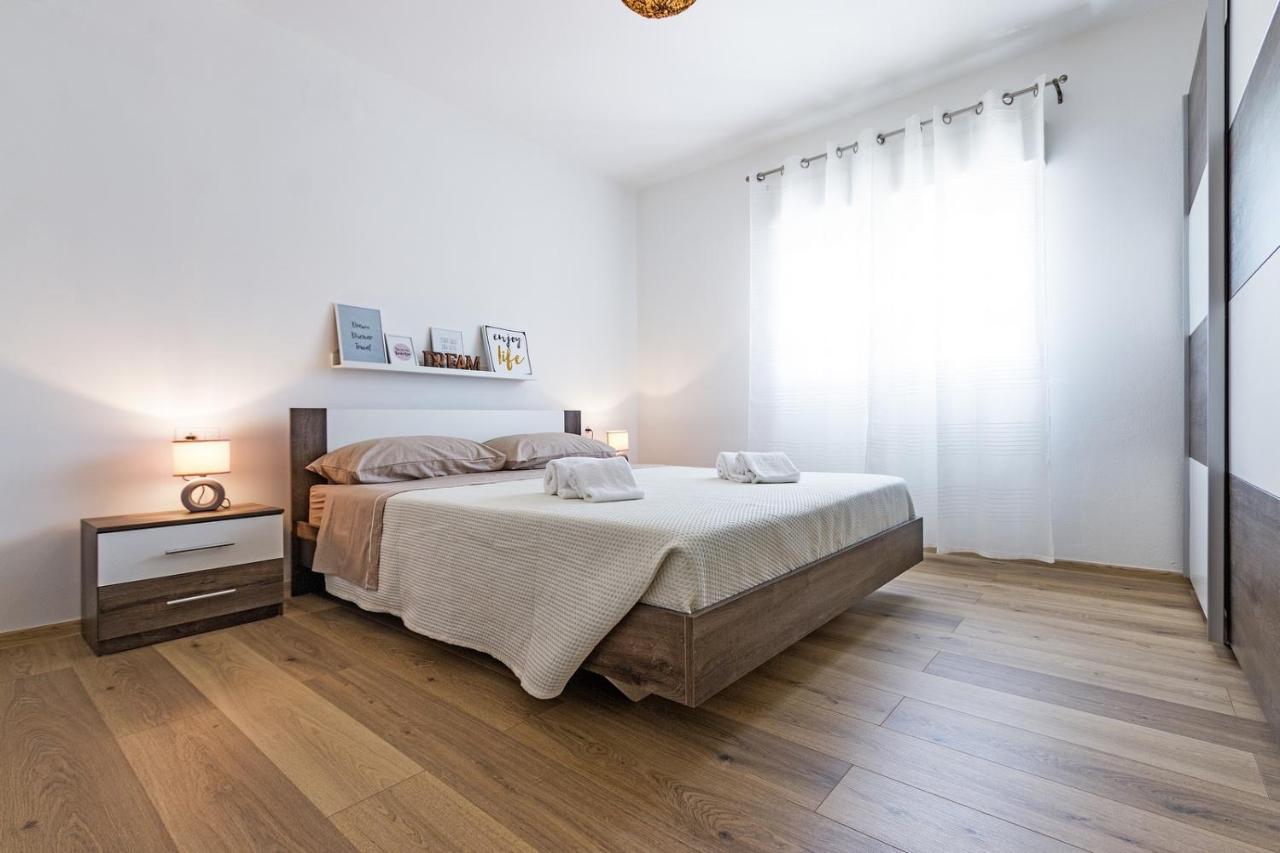 Holiday Apartment Near The Beach Fažana エクステリア 写真