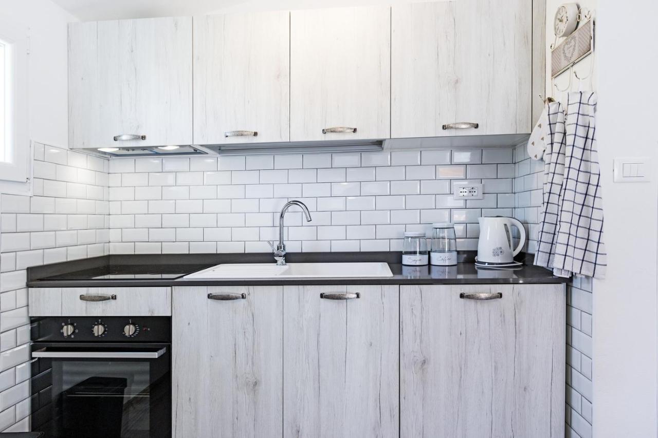 Holiday Apartment Near The Beach Fažana エクステリア 写真