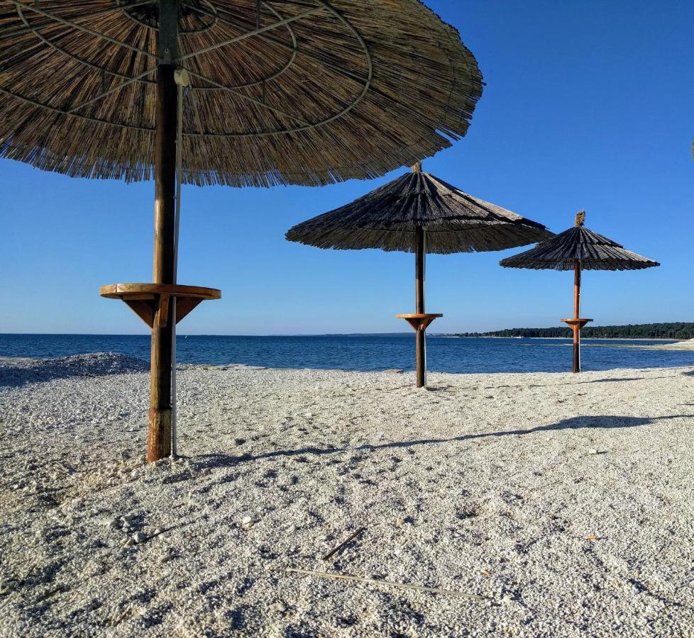 Holiday Apartment Near The Beach Fažana エクステリア 写真