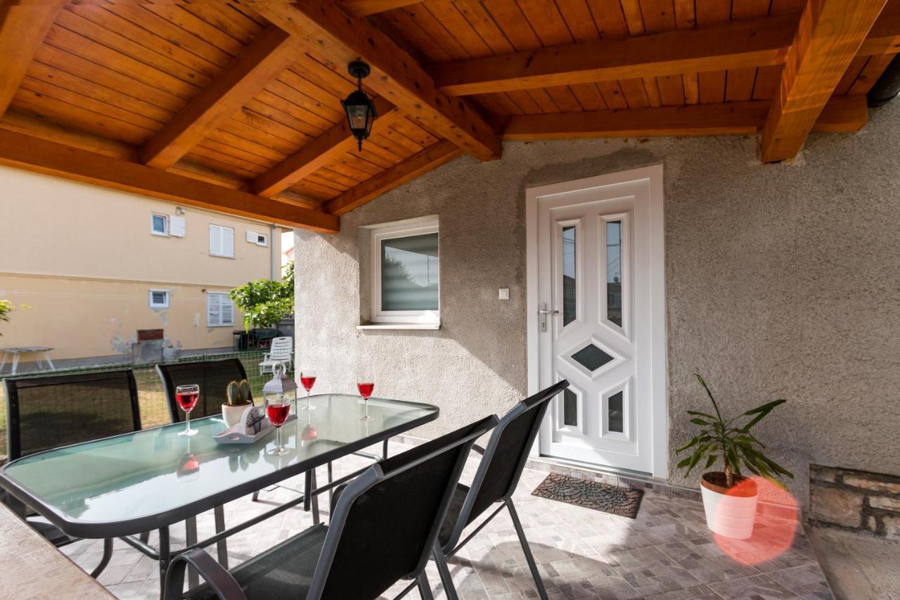 Holiday Apartment Near The Beach Fažana エクステリア 写真